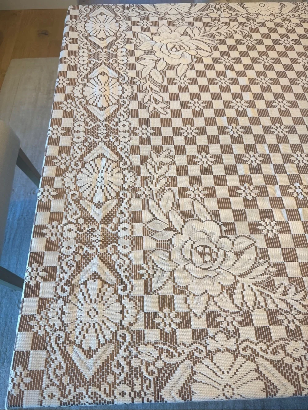 Large Floral Checkerboard Lace Tablecloth 114 x 71 Scalloped Ivory